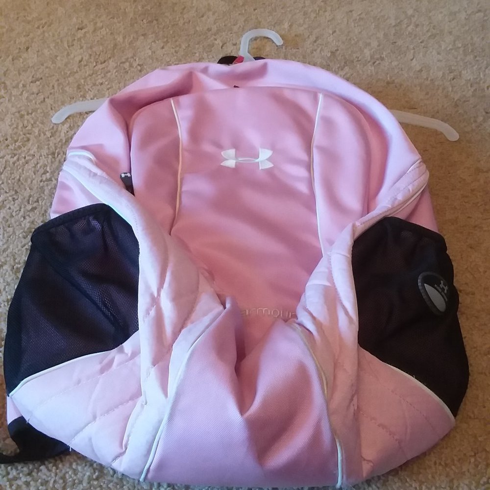 Under Armour Backpack - Picture 3 of 6